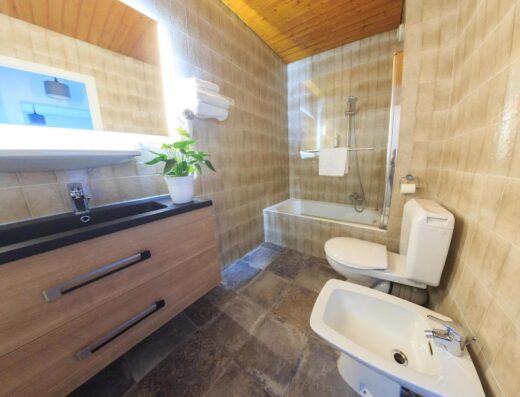 Logis Hôtel Annecy Nord / Argonay